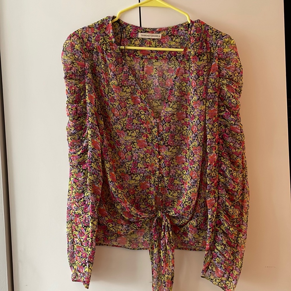 The East Order flower top with tie